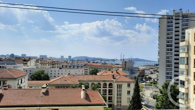 Afficher la photo en grand Appartement T3 à louer - 3 pièces - 55.01 m2 - TOULON - 83 - PROVENCE-ALPES-COTE-D-AZUR - Century 21 Cap Sicié Immobilier