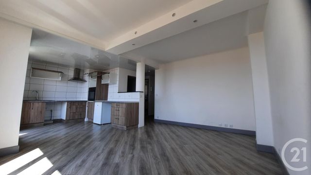 Afficher la photo en grand Appartement T3 à louer - 3 pièces - 55.01 m2 - TOULON - 83 - PROVENCE-ALPES-COTE-D-AZUR - Century 21 Cap Sicié Immobilier