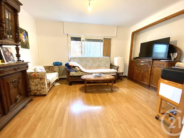 Afficher la photo en grand Appartement F5 à vendre - 5 pièces - 85.73 m2 - TOULON - 83 - PROVENCE-ALPES-COTE-D-AZUR - Century 21 Cap Sicié Immobilier
