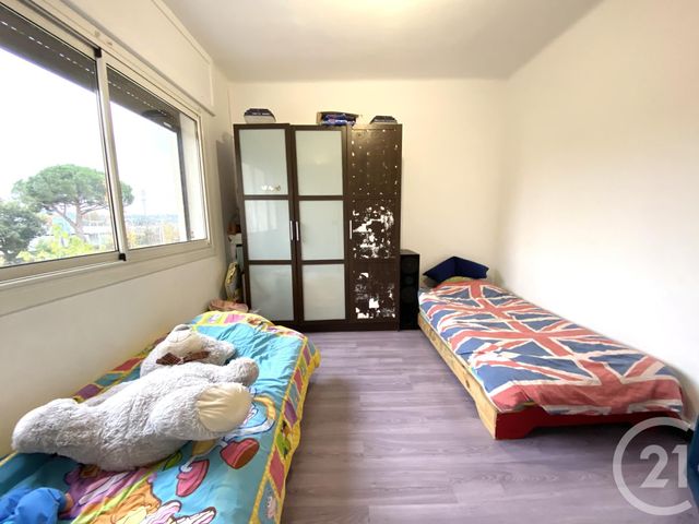 Afficher la photo en grand Appartement F5 à vendre - 5 pièces - 85.73 m2 - TOULON - 83 - PROVENCE-ALPES-COTE-D-AZUR - Century 21 Cap Sicié Immobilier