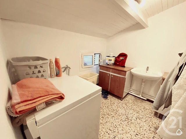 Afficher la photo en grand Appartement F5 à vendre - 5 pièces - 85.73 m2 - TOULON - 83 - PROVENCE-ALPES-COTE-D-AZUR - Century 21 Cap Sicié Immobilier