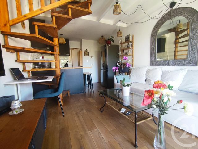 Appartement T1 à vendre - 1 pièce - 26.64 m2 - BANDOL - 83 - PROVENCE-ALPES-COTE-D-AZUR - Century 21 Cap Sicié Immobilier