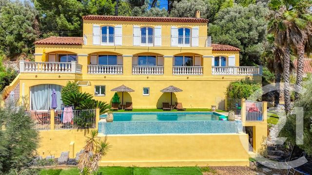 maison à vendre - 10 pièces - 221.26 m2 - OLLIOULES - 83 - PROVENCE-ALPES-COTE-D-AZUR - Century 21 Cap Sicié Immobilier