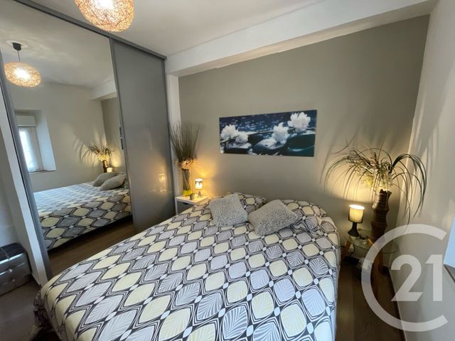 Afficher la photo en grand Appartement F3 à vendre - 3 pièces - 64.1 m2 - LA SEYNE SUR MER - 83 - PROVENCE-ALPES-COTE-D-AZUR - Century 21 Cap Sicié Immobilier