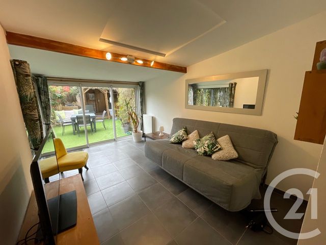 Appartement F3 à vendre - 3 pièces - 64.1 m2 - LA SEYNE SUR MER - 83 - PROVENCE-ALPES-COTE-D-AZUR - Century 21 Cap Sicié Immobilier