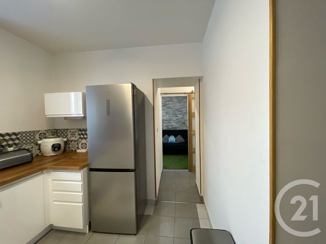 Afficher la photo en grand Appartement F3 à vendre - 3 pièces - 64.1 m2 - LA SEYNE SUR MER - 83 - PROVENCE-ALPES-COTE-D-AZUR - Century 21 Cap Sicié Immobilier