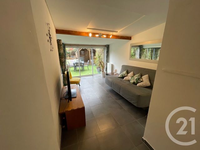 Afficher la photo en grand Appartement F3 à vendre - 3 pièces - 64.1 m2 - LA SEYNE SUR MER - 83 - PROVENCE-ALPES-COTE-D-AZUR - Century 21 Cap Sicié Immobilier