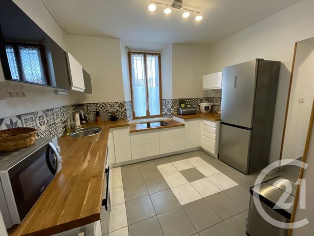 Afficher la photo en grand Appartement F3 à vendre - 3 pièces - 64.1 m2 - LA SEYNE SUR MER - 83 - PROVENCE-ALPES-COTE-D-AZUR - Century 21 Cap Sicié Immobilier