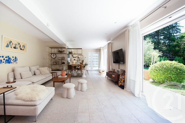 maison à vendre - 6 pièces - 173.6 m2 - CAMPS LA SOURCE - 83 - PROVENCE-ALPES-COTE-D-AZUR - Century 21 Cap Sicié Immobilier