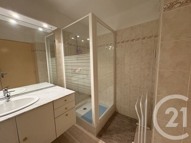 Appartement à vendre - 2 pièces - 60.0 m2 - LA SEYNE SUR MER - 83 - PROVENCE-ALPES-COTE-D-AZUR - Century 21 Cap Sicié Immobilier