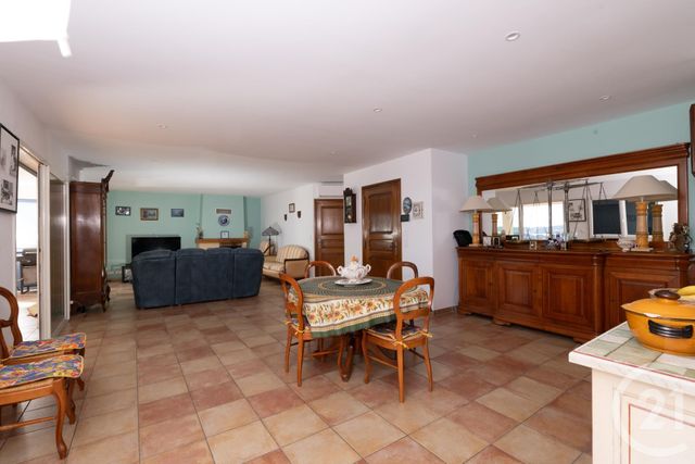 maison à vendre - 8 pièces - 211.52 m2 - OLLIOULES - 83 - PROVENCE-ALPES-COTE-D-AZUR - Century 21 Cap Sicié Immobilier