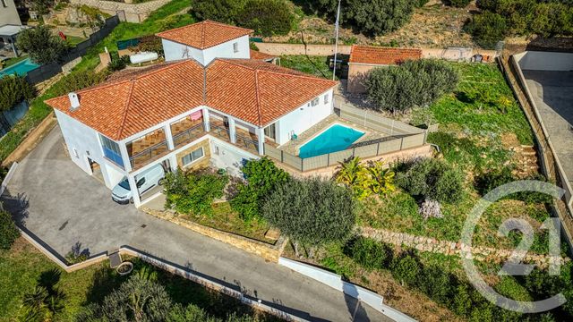 maison à vendre - 8 pièces - 211.52 m2 - OLLIOULES - 83 - PROVENCE-ALPES-COTE-D-AZUR - Century 21 Cap Sicié Immobilier