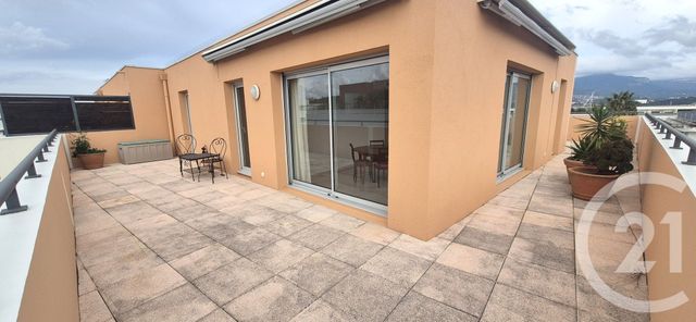 Appartement F3 à vendre - 3 pièces - 72.03 m2 - LA SEYNE SUR MER - 83 - PROVENCE-ALPES-COTE-D-AZUR - Century 21 Cap Sicié Immobilier