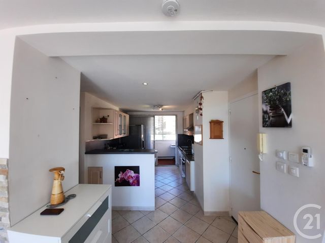 Afficher la photo en grand Appartement F3 à vendre - 3 pièces - 64.13 m2 - LA SEYNE SUR MER - 83 - PROVENCE-ALPES-COTE-D-AZUR - Century 21 Cap Sicié Immobilier