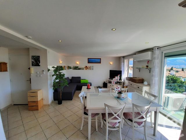 Afficher la photo en grand Appartement F3 à vendre - 3 pièces - 64.13 m2 - LA SEYNE SUR MER - 83 - PROVENCE-ALPES-COTE-D-AZUR - Century 21 Cap Sicié Immobilier