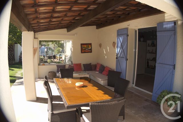 maison à vendre - 7 pièces - 160.0 m2 - SIX FOURS LES PLAGES - 83 - PROVENCE-ALPES-COTE-D-AZUR - Century 21 Cap Sicié Immobilier maison à vendre - 7 pièces - 160.0 m2 - SIX FOURS LES PLAGES - 83 - PROVENCE-ALPES-COTE-D-AZUR - Century 21 Cap Sicié Immobilier