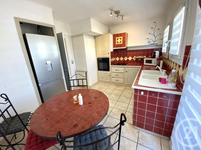 Afficher la photo en grand Appartement T3 à vendre - 3 pièces - 60.54 m2 - LA SEYNE SUR MER - 83 - PROVENCE-ALPES-COTE-D-AZUR - Century 21 Cap Sicié Immobilier