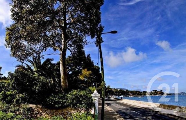 Afficher la photo en grand maison à vendre - 11 pièces - 235.0 m2 - LA SEYNE SUR MER - 83 - PROVENCE-ALPES-COTE-D-AZUR - Century 21 Cap Sicié Immobilier