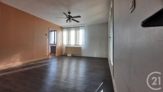 Afficher la photo en grand Appartement T4 à louer - 4 pièces - 72.76 m2 - LA SEYNE SUR MER - 83 - PROVENCE-ALPES-COTE-D-AZUR - Century 21 Cap Sicié Immobilier