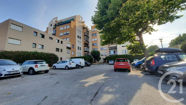 Afficher la photo en grand Appartement T4 à louer - 4 pièces - 72.76 m2 - LA SEYNE SUR MER - 83 - PROVENCE-ALPES-COTE-D-AZUR - Century 21 Cap Sicié Immobilier