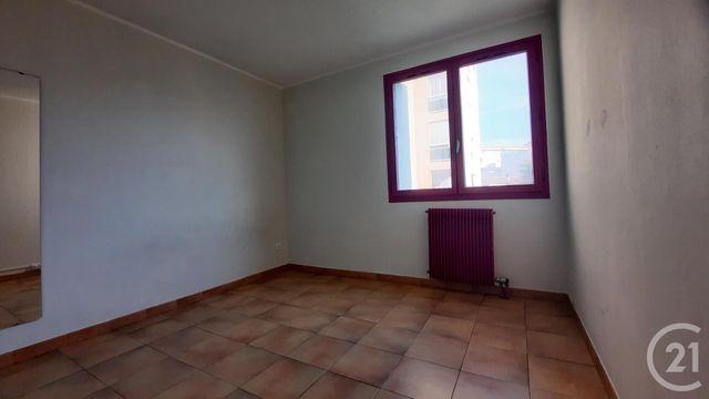 Afficher la photo en grand Appartement T4 à louer - 4 pièces - 72.76 m2 - LA SEYNE SUR MER - 83 - PROVENCE-ALPES-COTE-D-AZUR - Century 21 Cap Sicié Immobilier