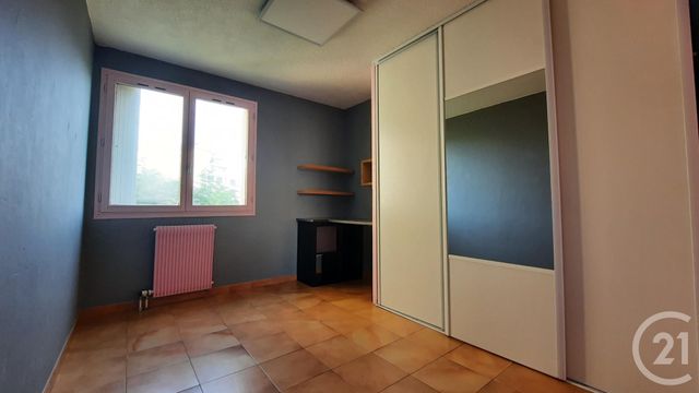 Afficher la photo en grand Appartement T4 à louer - 4 pièces - 72.76 m2 - LA SEYNE SUR MER - 83 - PROVENCE-ALPES-COTE-D-AZUR - Century 21 Cap Sicié Immobilier
