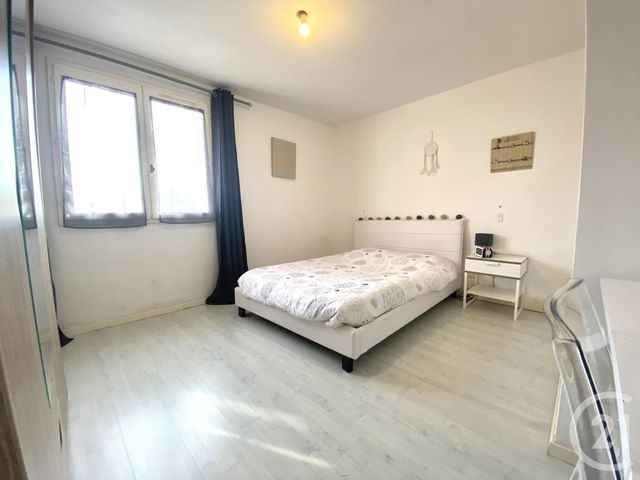 Afficher la photo en grand Appartement F4 à vendre - 4 pièces - 81.17 m2 - LA SEYNE SUR MER - 83 - PROVENCE-ALPES-COTE-D-AZUR - Century 21 Cap Sicié Immobilier