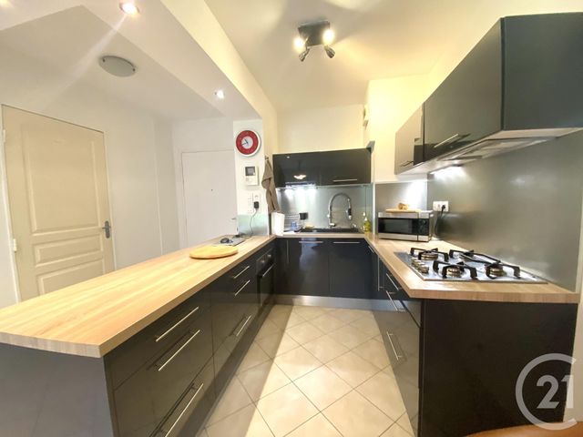 Afficher la photo en grand Appartement F2 à vendre - 2 pièces - 44.0 m2 - LA SEYNE SUR MER - 83 - PROVENCE-ALPES-COTE-D-AZUR - Century 21 Cap Sicié Immobilier