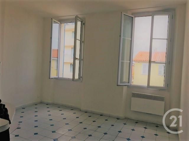 Afficher la photo en grand Appartement T2 à louer - 2 pièces - 32.82 m2 - LA SEYNE SUR MER - 83 - PROVENCE-ALPES-COTE-D-AZUR - Century 21 Cap Sicié Immobilier
