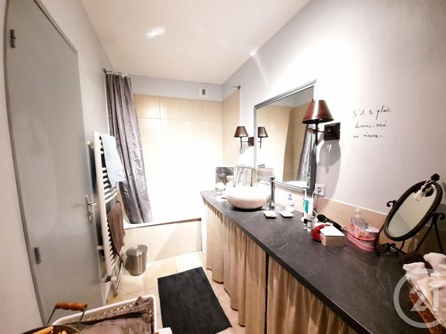 Afficher la photo en grand Appartement T5 à vendre - 5 pièces - 98.06 m2 - LA SEYNE SUR MER - 83 - PROVENCE-ALPES-COTE-D-AZUR - Century 21 Cap Sicié Immobilier