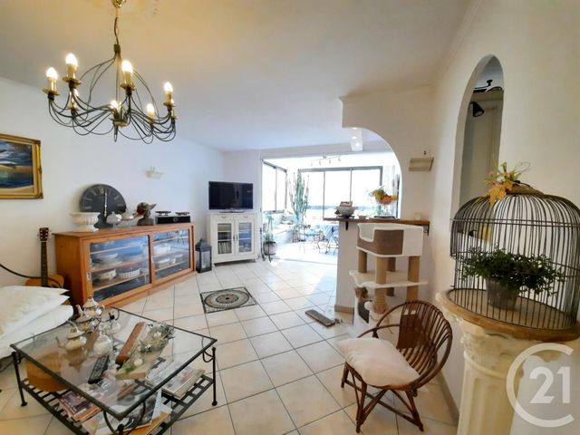 Afficher la photo en grand Appartement T5 à vendre - 5 pièces - 98.06 m2 - LA SEYNE SUR MER - 83 - PROVENCE-ALPES-COTE-D-AZUR - Century 21 Cap Sicié Immobilier