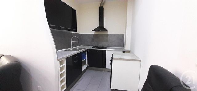 Afficher la photo en grand Studio à vendre - 1 pièce - 58.37 m2 - LA SEYNE SUR MER - 83 - PROVENCE-ALPES-COTE-D-AZUR - Century 21 Cap Sicié Immobilier