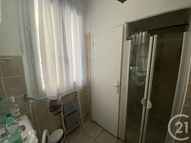 Afficher la photo en grand Studio à vendre - 1 pièce - 27.55 m2 - LA SEYNE SUR MER - 83 - PROVENCE-ALPES-COTE-D-AZUR - Century 21 Cap Sicié Immobilier