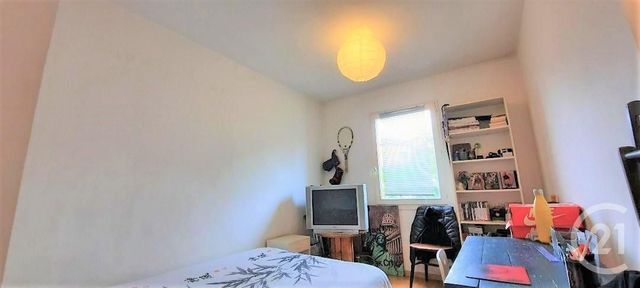 Appartement F4 à vendre - 4 pièces - 75.72 m2 - OLLIOULES - 83 - PROVENCE-ALPES-COTE-D-AZUR - Century 21 Cap Sicié Immobilier Appartement F4 à vendre - 4 pièces - 75.72 m2 - OLLIOULES - 83 - PROVENCE-ALPES-COTE-D-AZUR - Century 21 Cap Sicié Immobilier