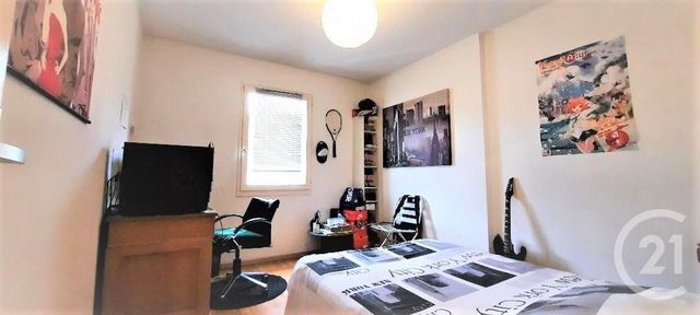 Appartement F4 à vendre - 4 pièces - 75.72 m2 - OLLIOULES - 83 - PROVENCE-ALPES-COTE-D-AZUR - Century 21 Cap Sicié Immobilier Appartement F4 à vendre - 4 pièces - 75.72 m2 - OLLIOULES - 83 - PROVENCE-ALPES-COTE-D-AZUR - Century 21 Cap Sicié Immobilier