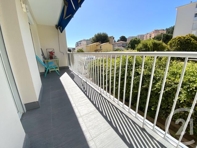 Appartement T4 à vendre - 4 pièces - 77.42 m2 - LA SEYNE SUR MER - 83 - PROVENCE-ALPES-COTE-D-AZUR - Century 21 Cap Sicié Immobilier Appartement T4 à vendre - 4 pièces - 77.42 m2 - LA SEYNE SUR MER - 83 - PROVENCE-ALPES-COTE-D-AZUR - Century 21 Cap Sicié Immobilier