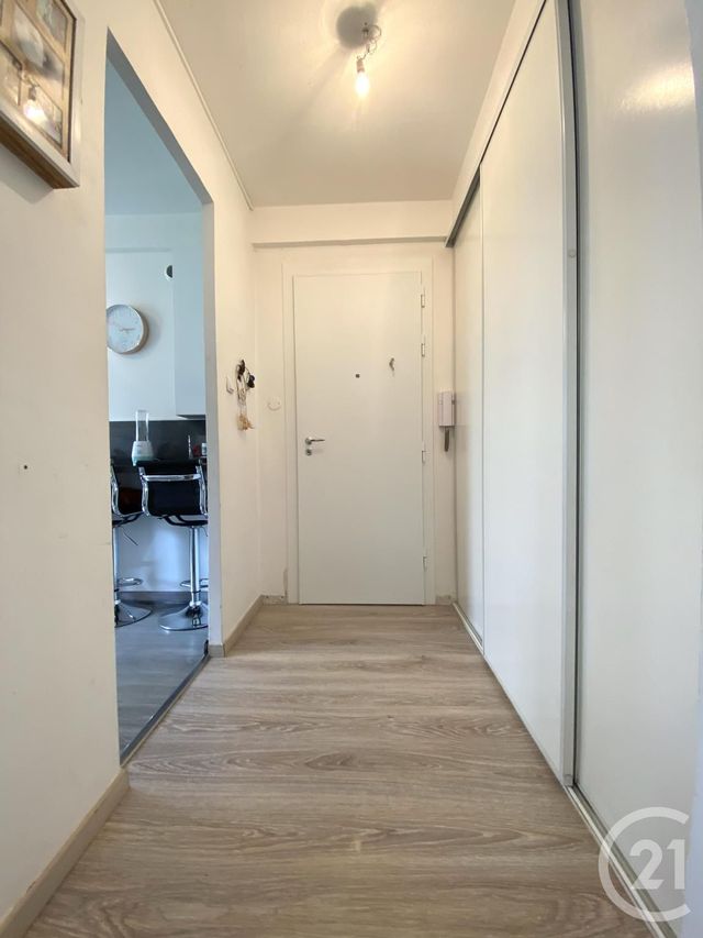 Appartement T4 à vendre - 4 pièces - 77.42 m2 - LA SEYNE SUR MER - 83 - PROVENCE-ALPES-COTE-D-AZUR - Century 21 Cap Sicié Immobilier Appartement T4 à vendre - 4 pièces - 77.42 m2 - LA SEYNE SUR MER - 83 - PROVENCE-ALPES-COTE-D-AZUR - Century 21 Cap Sicié Immobilier