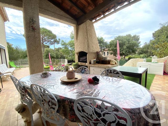 Afficher la photo en grand maison à vendre - 8 pièces - 204.69 m2 - SIX FOURS LES PLAGES - 83 - PROVENCE-ALPES-COTE-D-AZUR - Century 21 Cap Sicié Immobilier