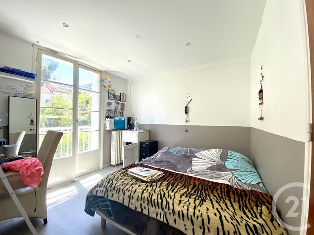 Appartement T4 à vendre - 4 pièces - 77.05 m2 - LA SEYNE SUR MER - 83 - PROVENCE-ALPES-COTE-D-AZUR - Century 21 Cap Sicié Immobilier Appartement T4 à vendre - 4 pièces - 77.05 m2 - LA SEYNE SUR MER - 83 - PROVENCE-ALPES-COTE-D-AZUR - Century 21 Cap Sicié Immobilier