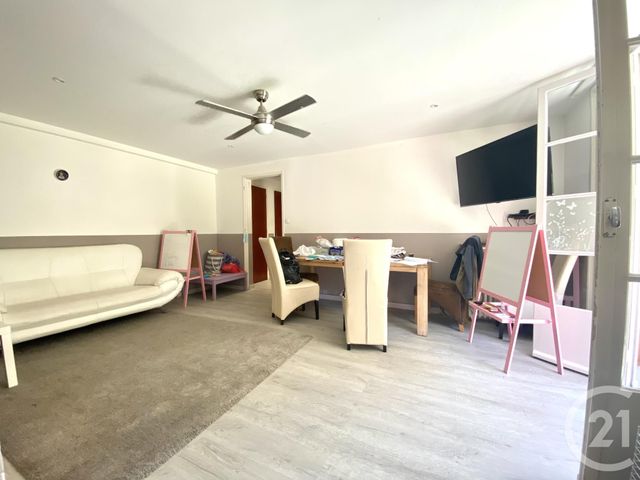 Appartement T4 à vendre - 4 pièces - 77.05 m2 - LA SEYNE SUR MER - 83 - PROVENCE-ALPES-COTE-D-AZUR - Century 21 Cap Sicié Immobilier Appartement T4 à vendre - 4 pièces - 77.05 m2 - LA SEYNE SUR MER - 83 - PROVENCE-ALPES-COTE-D-AZUR - Century 21 Cap Sicié Immobilier