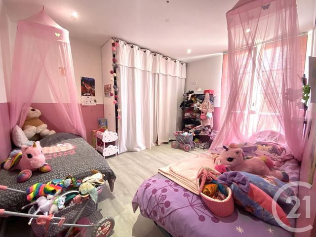 Appartement T4 à vendre - 4 pièces - 77.05 m2 - LA SEYNE SUR MER - 83 - PROVENCE-ALPES-COTE-D-AZUR - Century 21 Cap Sicié Immobilier Appartement T4 à vendre - 4 pièces - 77.05 m2 - LA SEYNE SUR MER - 83 - PROVENCE-ALPES-COTE-D-AZUR - Century 21 Cap Sicié Immobilier