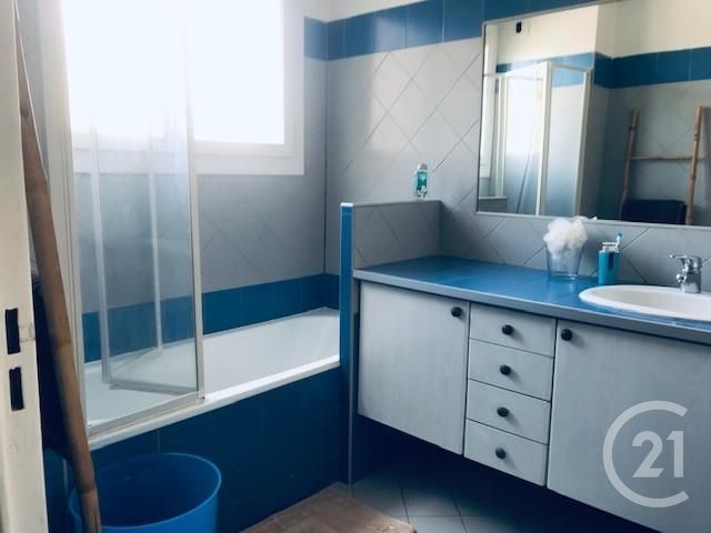 Appartement T2 à louer - 2 pièces - 52.27 m2 - LA SEYNE SUR MER - 83 - PROVENCE-ALPES-COTE-D-AZUR - Century 21 Cap Sicié Immobilier Appartement T2 à louer - 2 pièces - 52.27 m2 - LA SEYNE SUR MER - 83 - PROVENCE-ALPES-COTE-D-AZUR - Century 21 Cap Sicié Immobilier