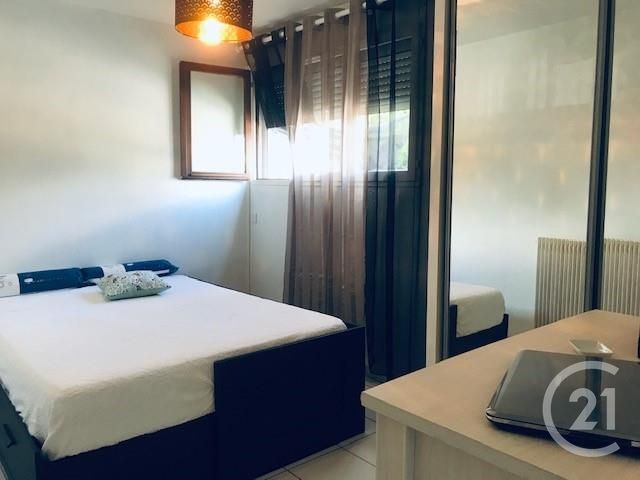 Appartement T2 à louer - 2 pièces - 52.27 m2 - LA SEYNE SUR MER - 83 - PROVENCE-ALPES-COTE-D-AZUR - Century 21 Cap Sicié Immobilier Appartement T2 à louer - 2 pièces - 52.27 m2 - LA SEYNE SUR MER - 83 - PROVENCE-ALPES-COTE-D-AZUR - Century 21 Cap Sicié Immobilier