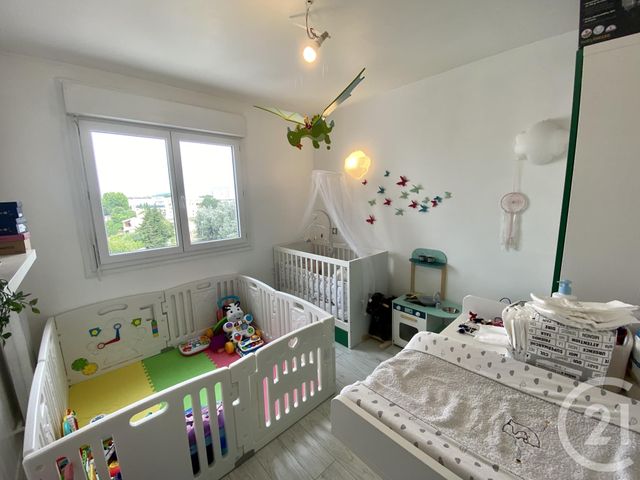 Afficher la photo en grand Appartement T4 à vendre - 4 pièces - 63.72 m2 - LA SEYNE SUR MER - 83 - PROVENCE-ALPES-COTE-D-AZUR - Century 21 Cap Sicié Immobilier
