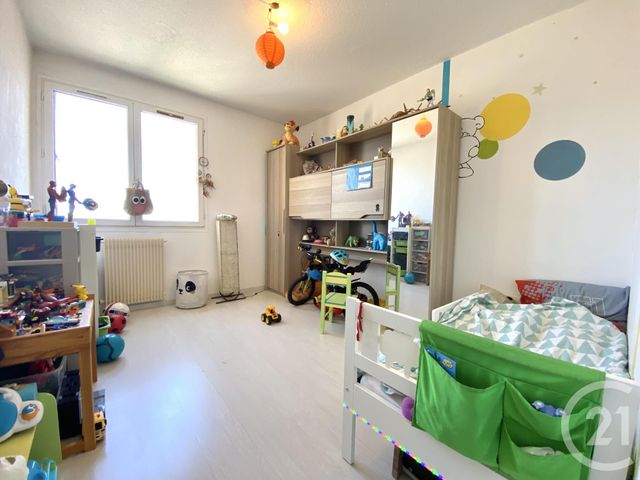 Afficher la photo en grand Appartement F4 à vendre - 4 pièces - 82.69 m2 - LA SEYNE SUR MER - 83 - PROVENCE-ALPES-COTE-D-AZUR - Century 21 Cap Sicié Immobilier