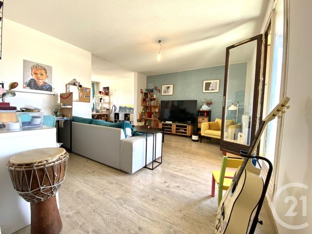 Afficher la photo en grand Appartement F4 à vendre - 4 pièces - 82.69 m2 - LA SEYNE SUR MER - 83 - PROVENCE-ALPES-COTE-D-AZUR - Century 21 Cap Sicié Immobilier