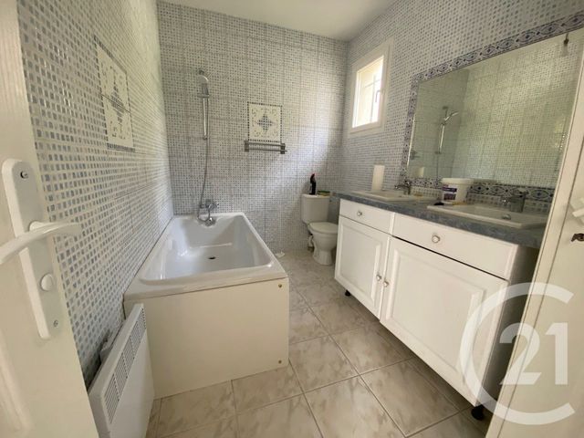 maison à vendre - 9 pièces - 242.54 m2 - LA SEYNE SUR MER - 83 - PROVENCE-ALPES-COTE-D-AZUR - Century 21 Cap Sicié Immobilier