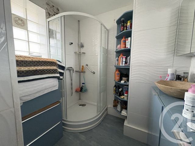 Appartement F3 à vendre - 3 pièces - 55.0 m2 - LA SEYNE SUR MER - 83 - PROVENCE-ALPES-COTE-D-AZUR - Century 21 Cap Sicié Immobilier