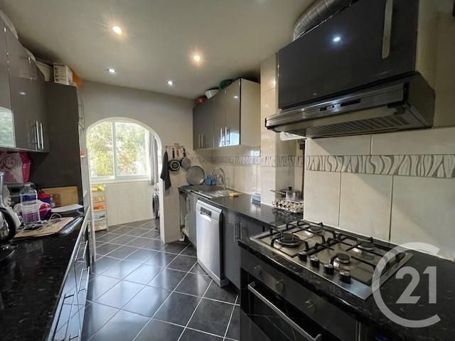 Appartement F5 à vendre - 5 pièces - 76.89 m2 - LA SEYNE SUR MER - 83 - PROVENCE-ALPES-COTE-D-AZUR - Century 21 Cap Sicié Immobilier