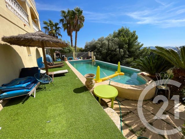 maison à vendre - 10 pièces - 221.26 m2 - OLLIOULES - 83 - PROVENCE-ALPES-COTE-D-AZUR - Century 21 Cap Sicié Immobilier